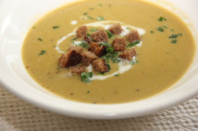 Creamy Asparagus Soup With Homemade Croutons
