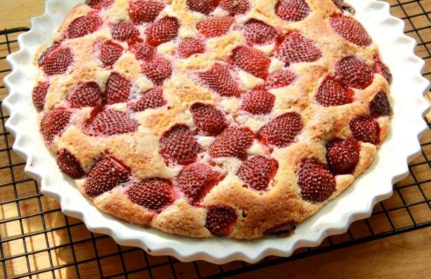 Making Strawberry Cake -- ready to eat!