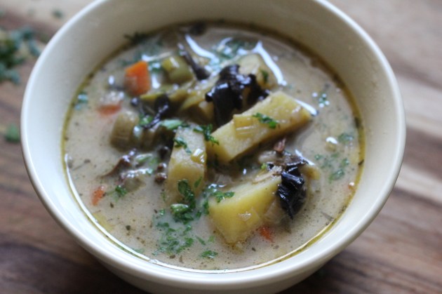 Dry Mushrooms & Leek Soup With Farro