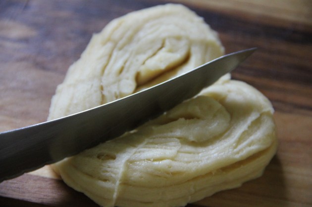 12-Kopeck Sugar Buns - slicing