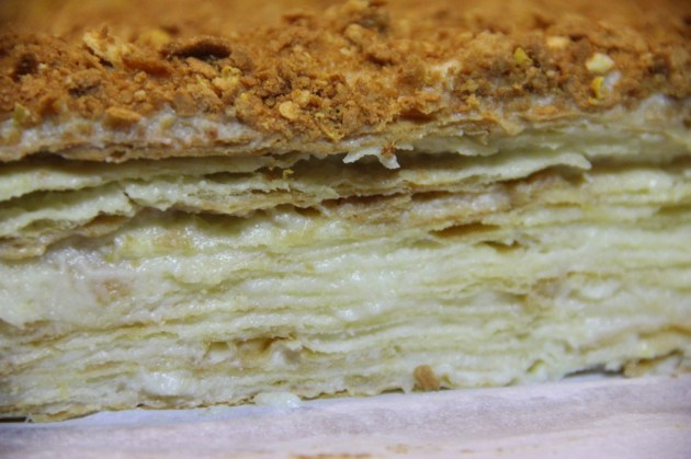 Making Russian Napoleon: the evened edge of the cake